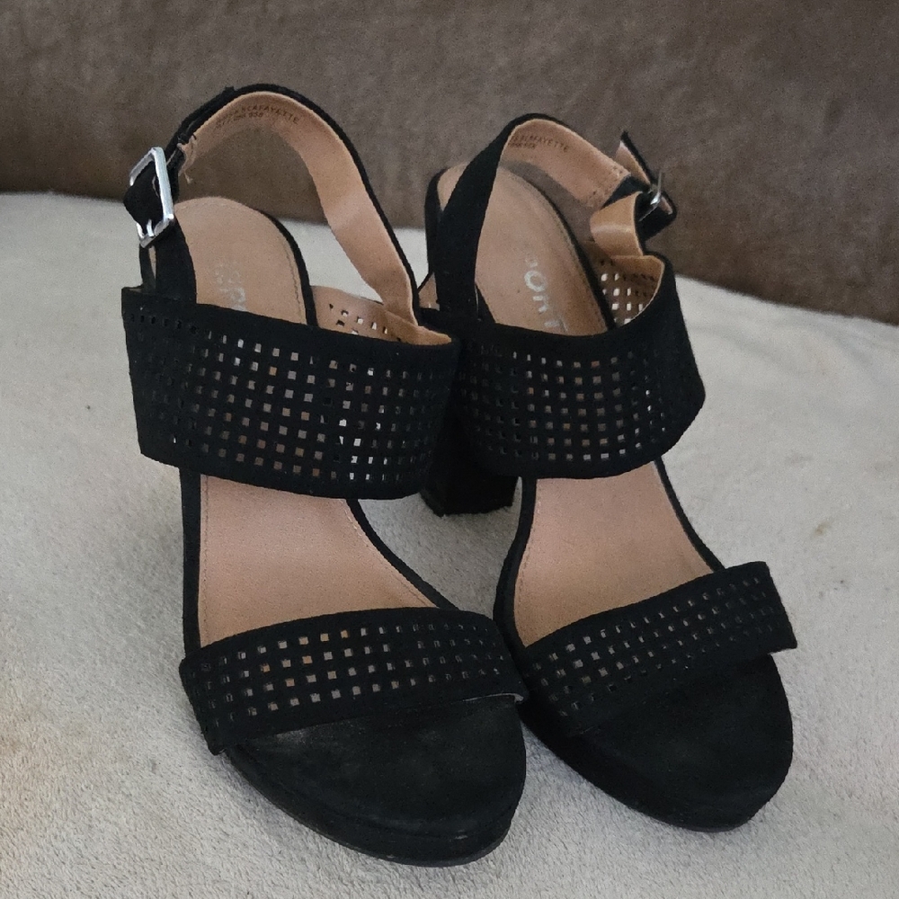 Report Lafayette Suede Like Block Sandals